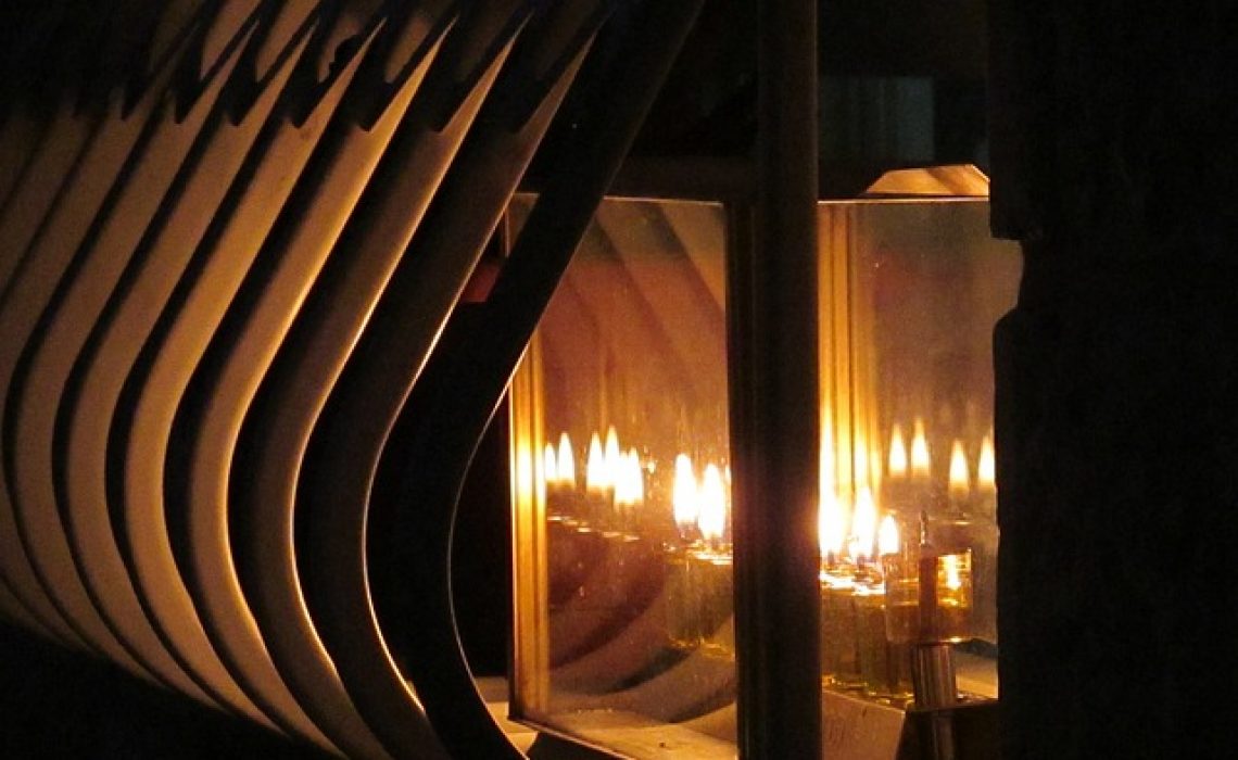 chanukah-g519335879_640